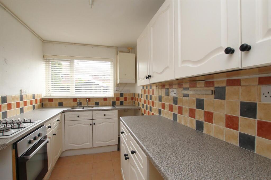 House in Lincoln - View 5