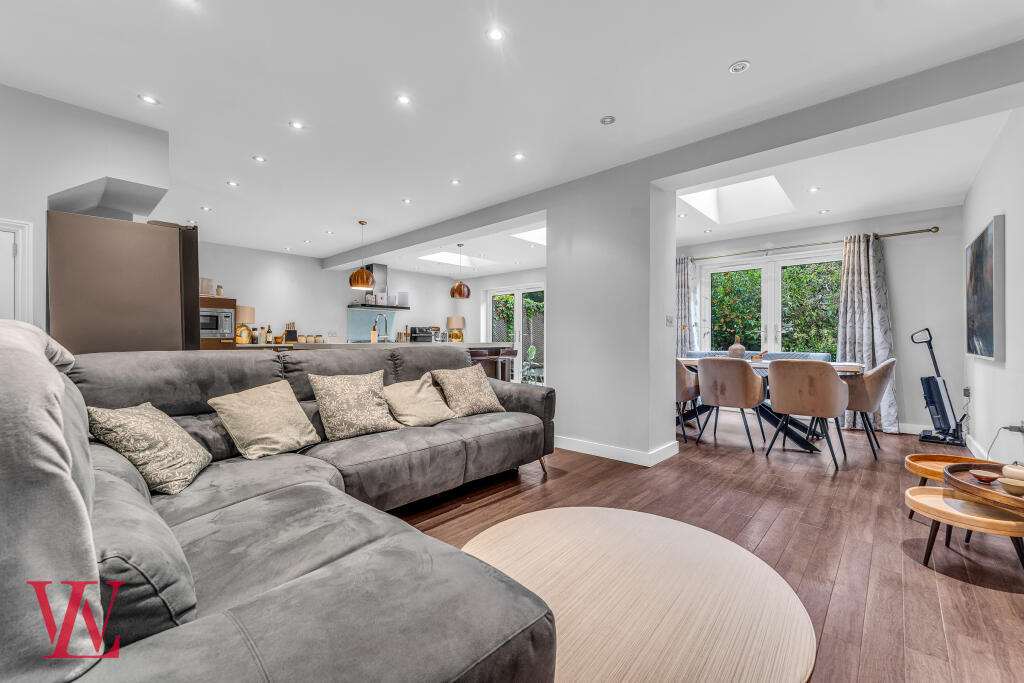House in Chelmsford - More