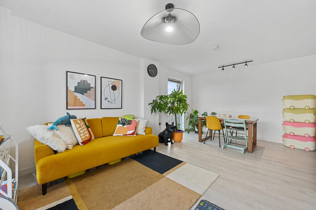 Apartment in London - View 3