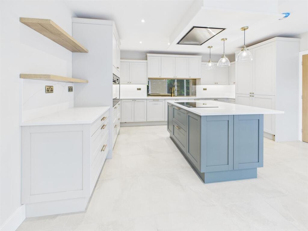 House in Peterborough - View 4