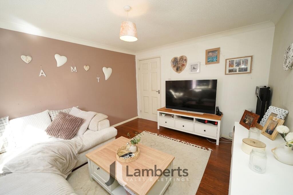 House in Redditch, Worcestershire - View 4