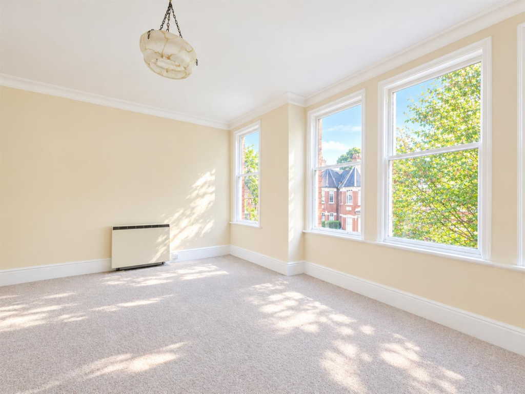 Apartment in London - View 3