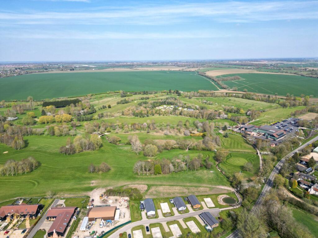 Cambridge Country Club, Toft Road, CB23 photo 3