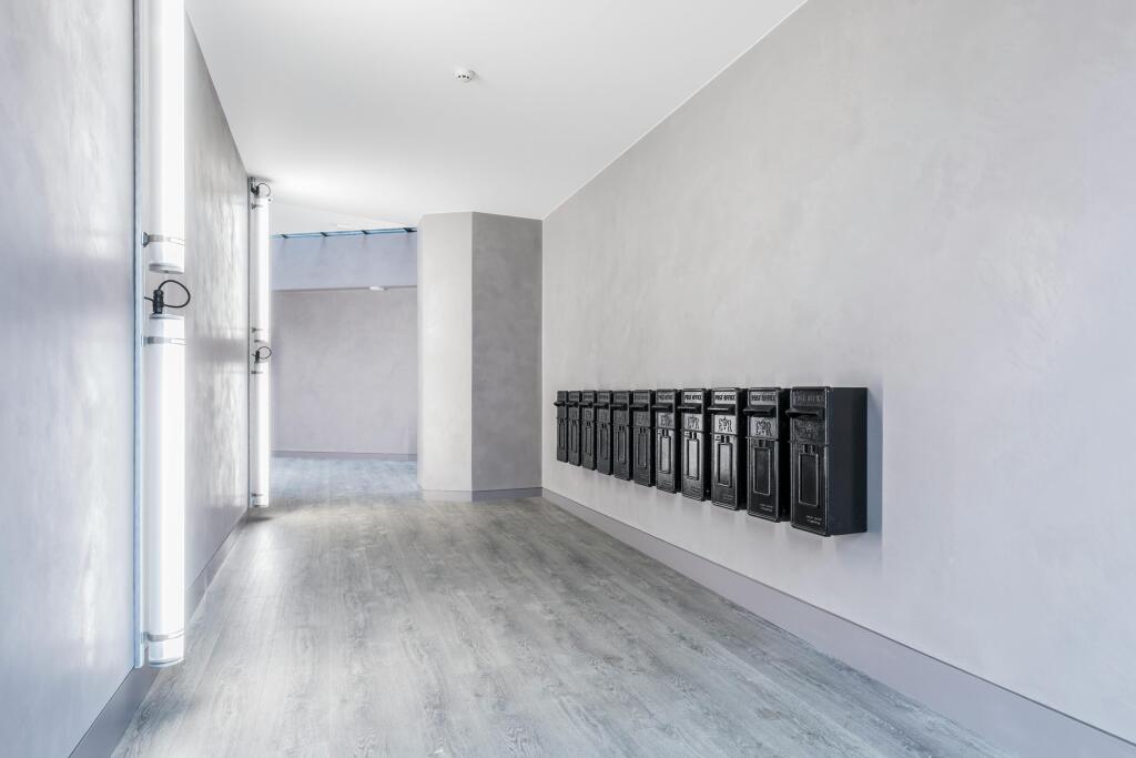 Hall.jpg