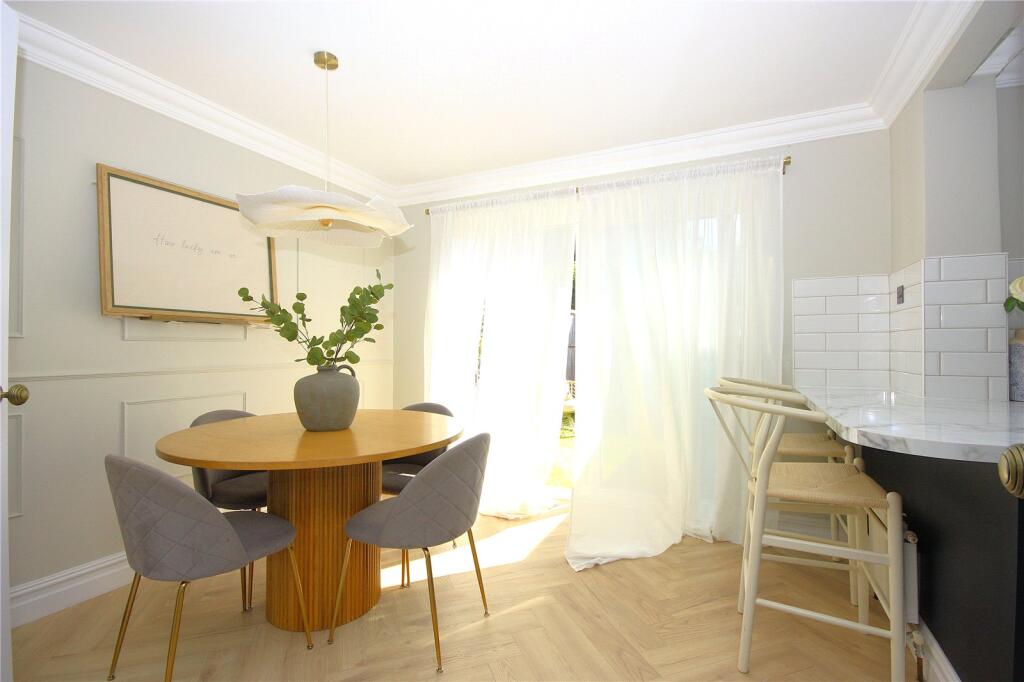 House in Portsmouth - View 4