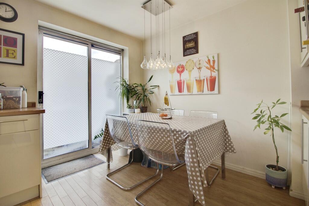 Additional image 7 of Dragon Road, Hatfield