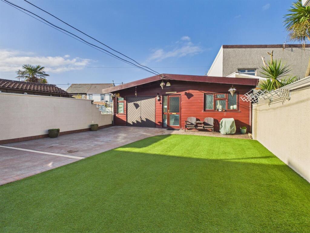 House in Newton, Nottage, Porthcawl - More