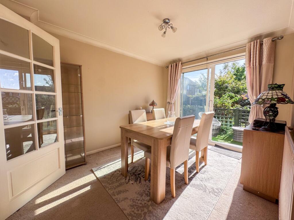 House in Bristol, Bradley Stoke - View 4