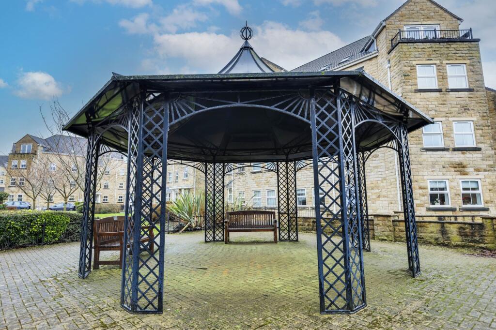 Additional image 17 of Waters Walk, Apperley Bridge, Bradford, West Yorkshire, BD10
