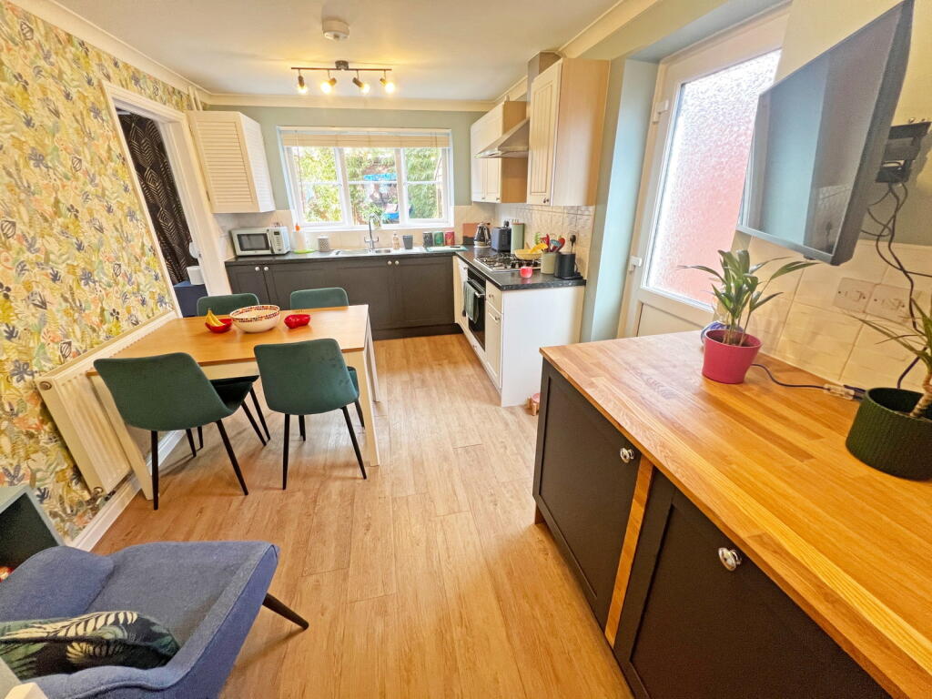 House in North West Leicestershire, Leicestershire - More