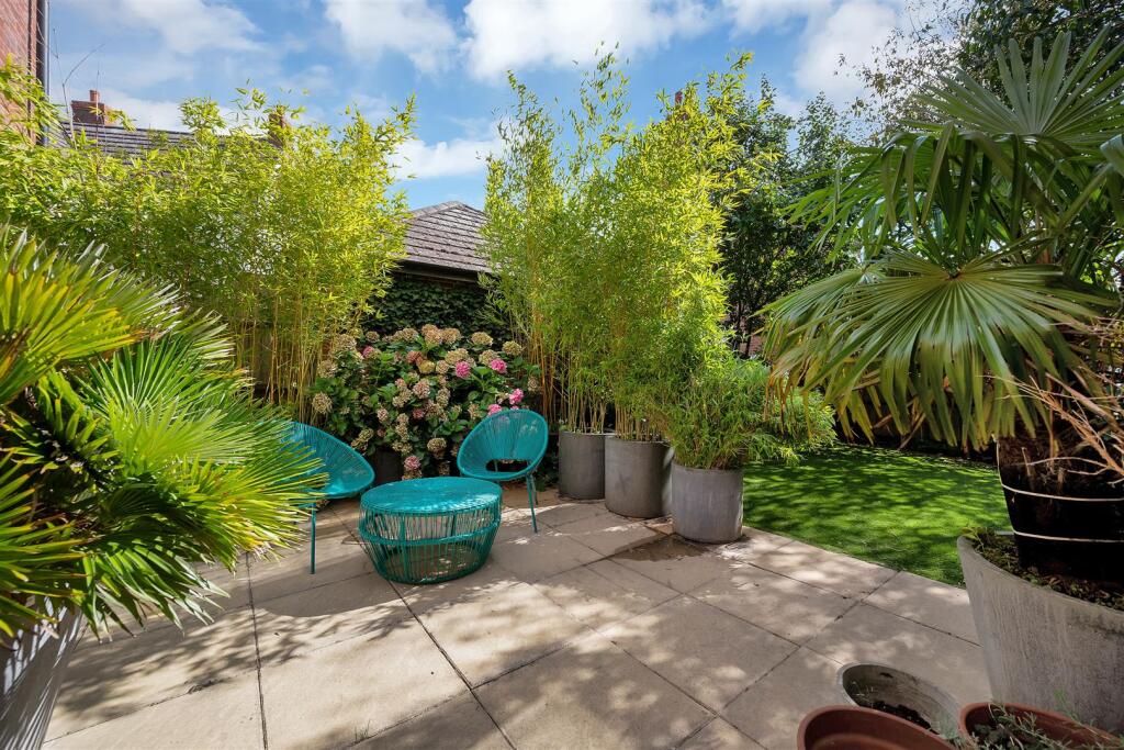 House in Leicester - View 5