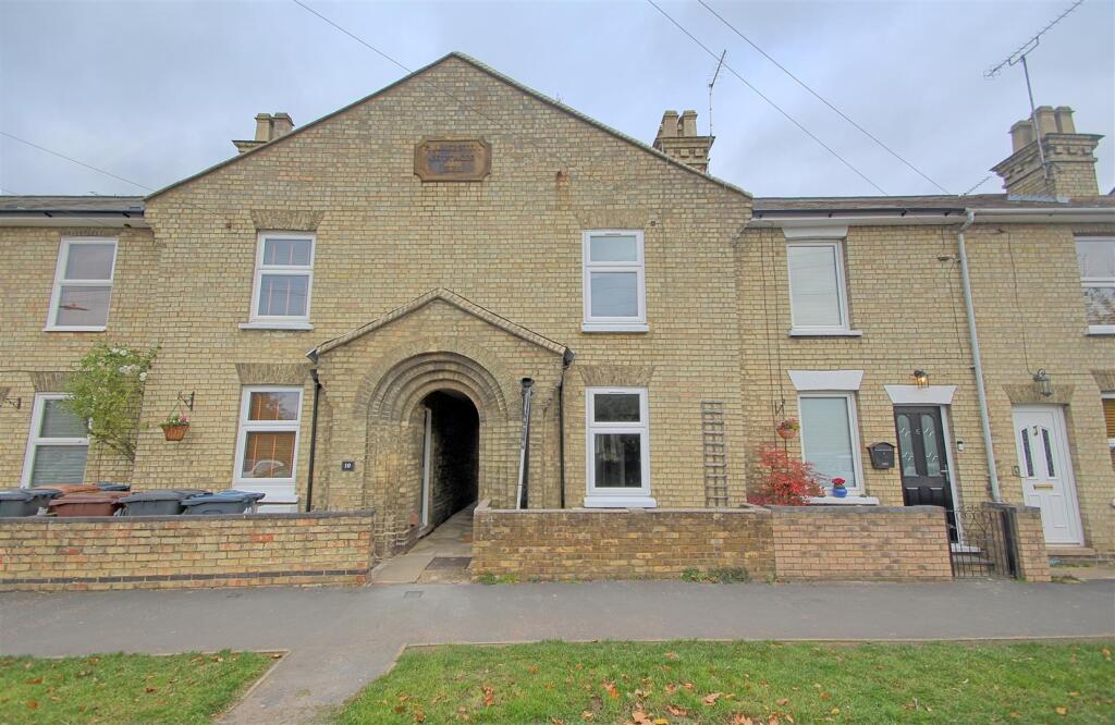 Main image of property: PARK ROAD, WARE - CHAIN FREE