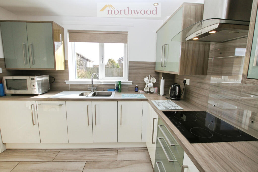 Afton Drive, Denny, Stirlingshire, FK6 photo 4
