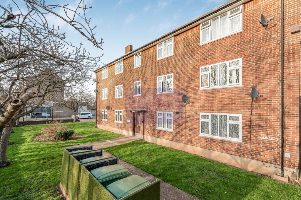 Main image of property: Avenue Court, ILFORD, IG5