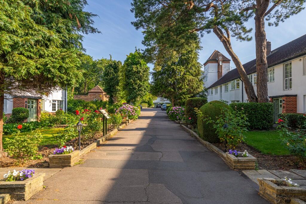 Main image of property: Okehampton Close, London, N12