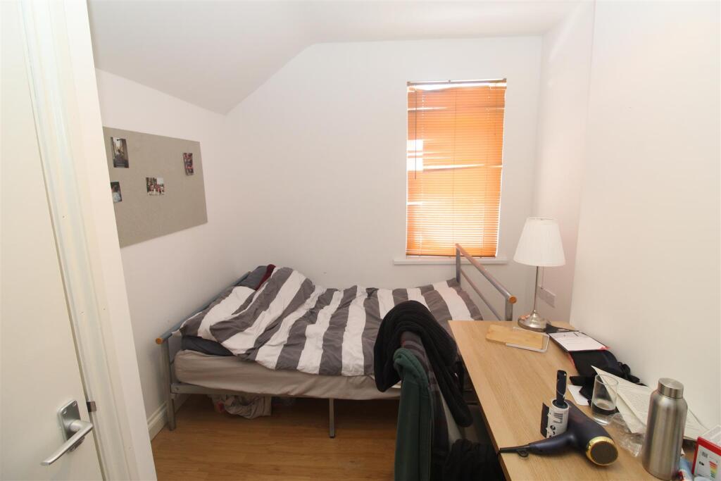 House in Cardiff - View 4