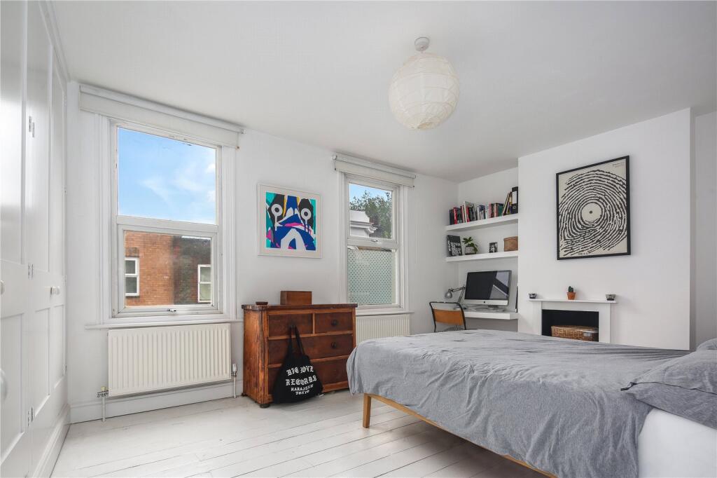 Apartment in London - View 3