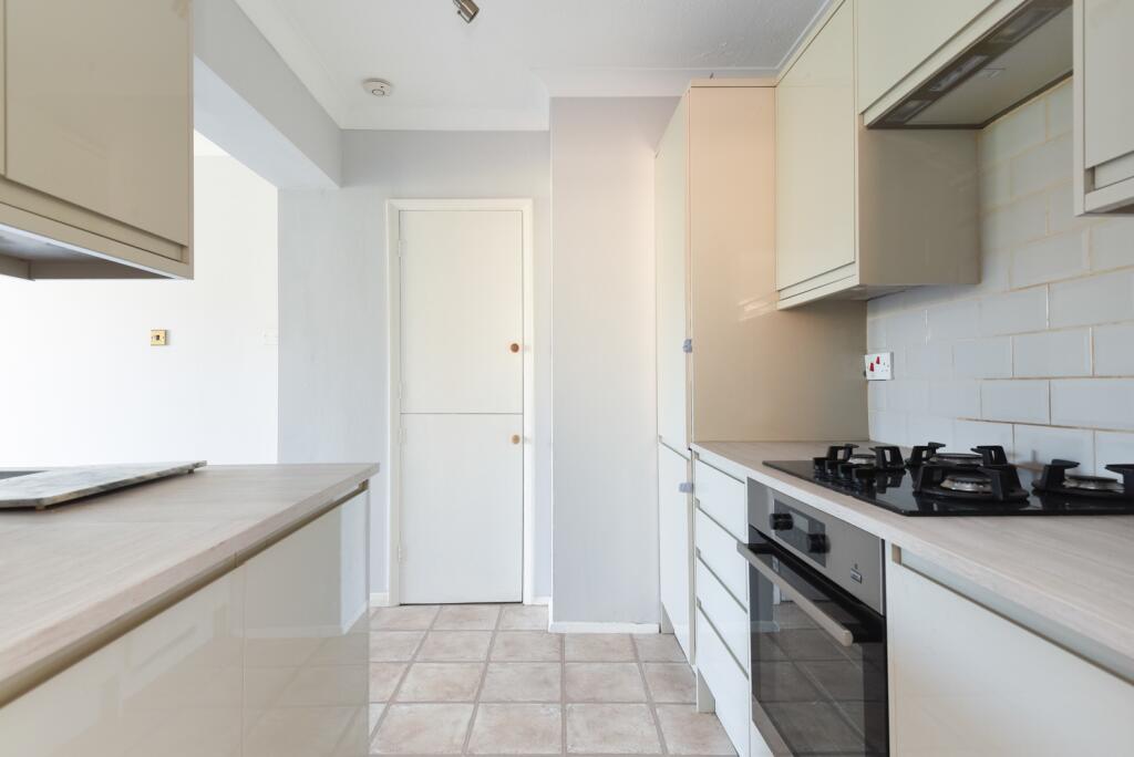 Bybrook Road, Kennington, Ashford photo 4