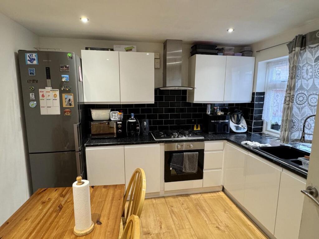 Earls Close, Bletchley, Milton Keynes photo 4