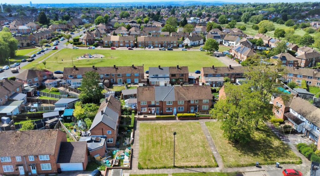 House in Thurnby Lodge, City of Leicester - View 3