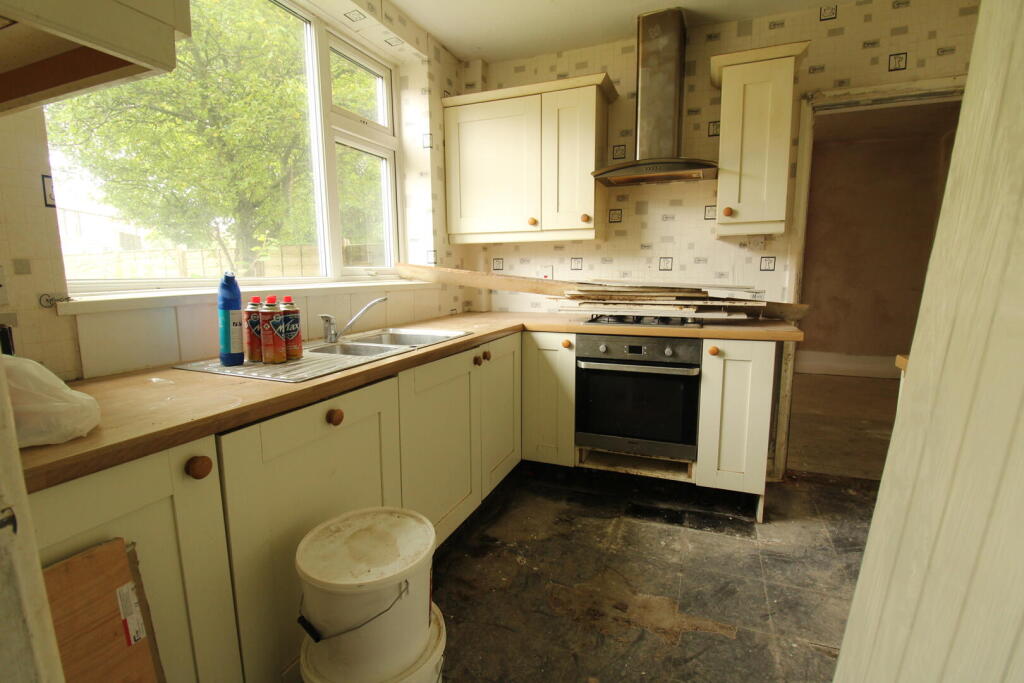 Ashdown Grove, Manchester photo 4