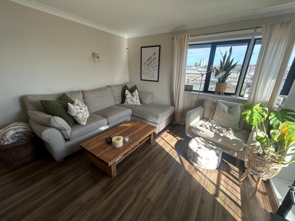Apartment in Liverpool - View 3