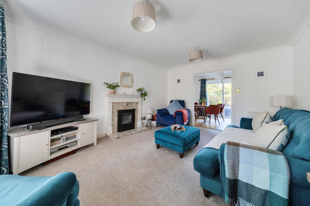 House in Surrey Heath, Windlesham - View 3