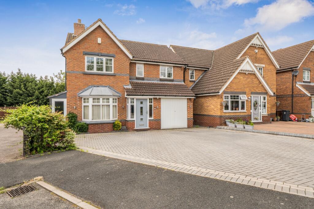 Main image of property: 10 Holbrook Grove, Birmingham