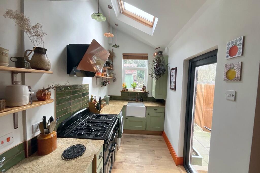 House in Sheffield, Wybourn - View 2