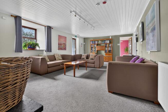 Caldey Lounge
