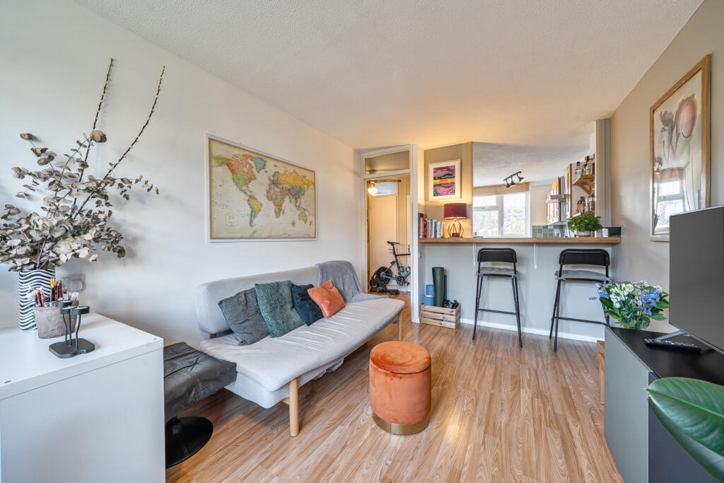 Main image of property: Alscot Way, London