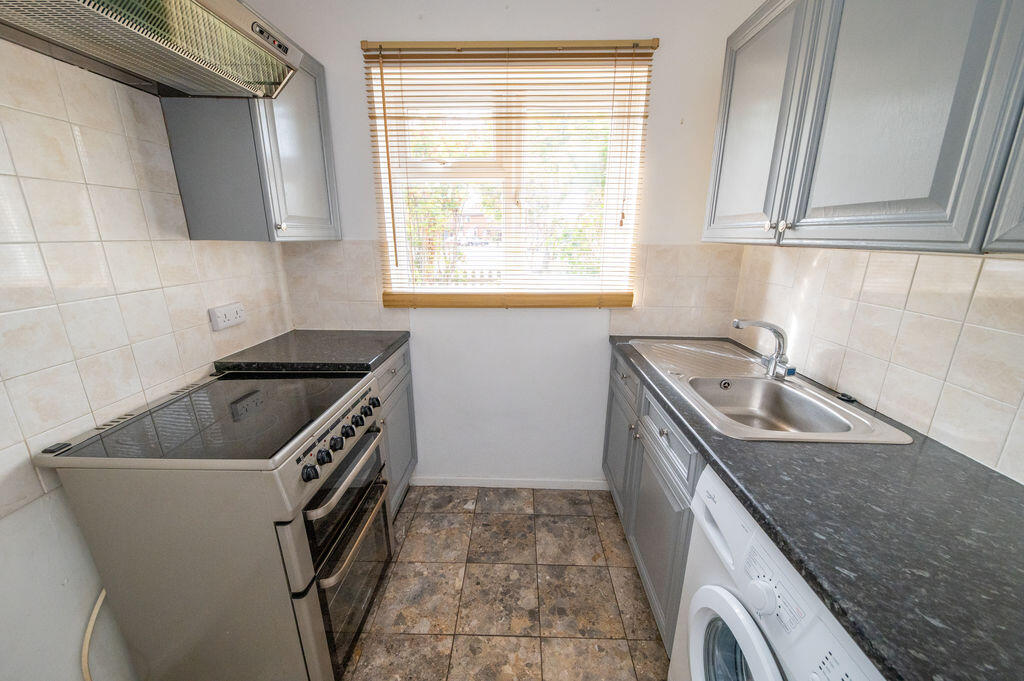 House in Portsmouth - View 4