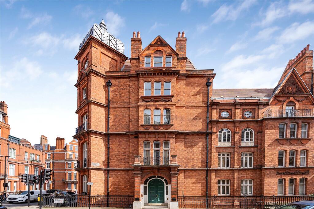 Main image of property: 51 Green Street, London, W1K