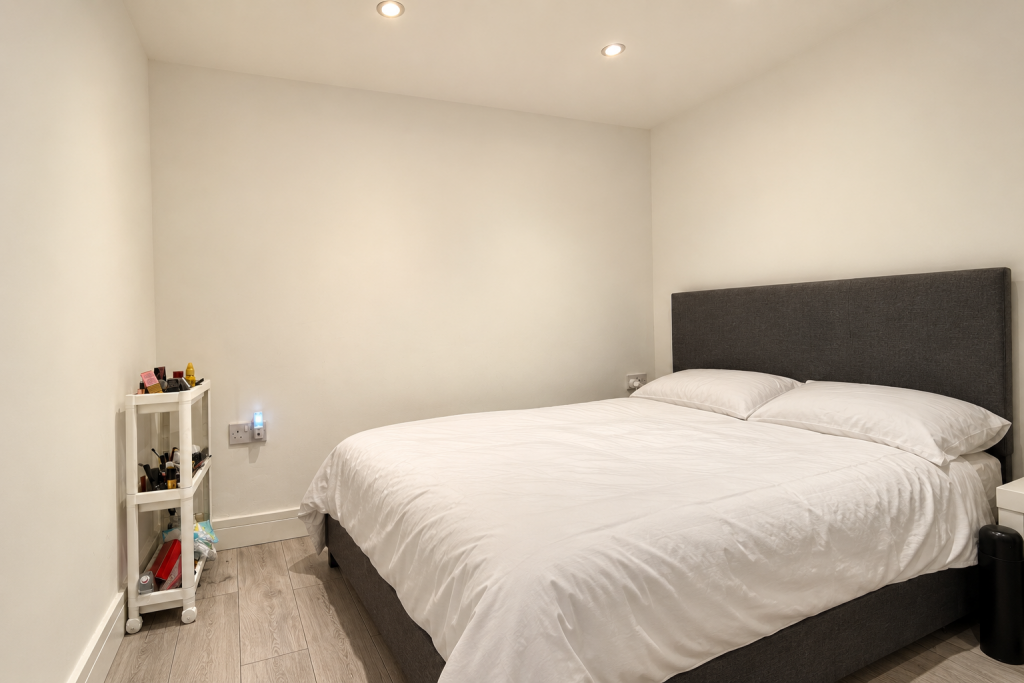 Apartment in Chelmsford - View 3