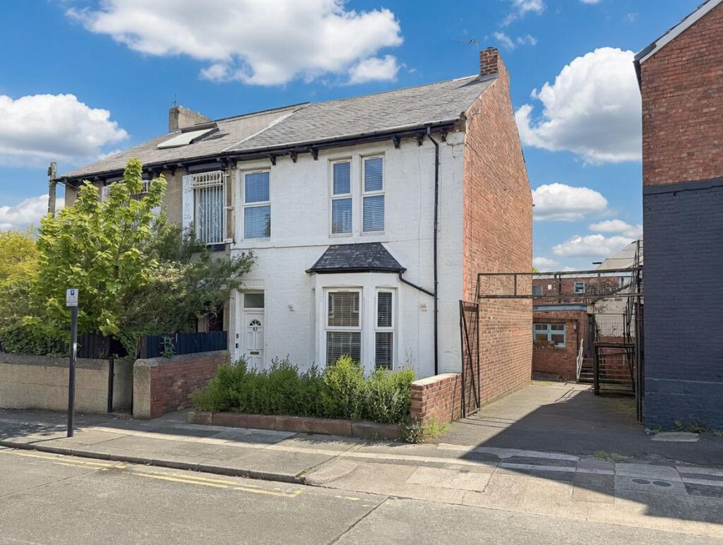 3-bed semi-detached on Tynemouth Road, Newcastle upon Tyne, £225,000