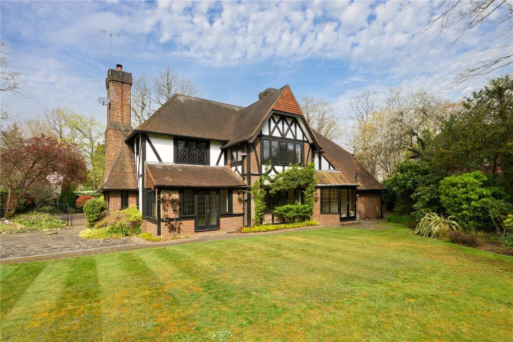 Main image of property: Silverdale Avenue, Walton-on-Thames, Surrey, KT12