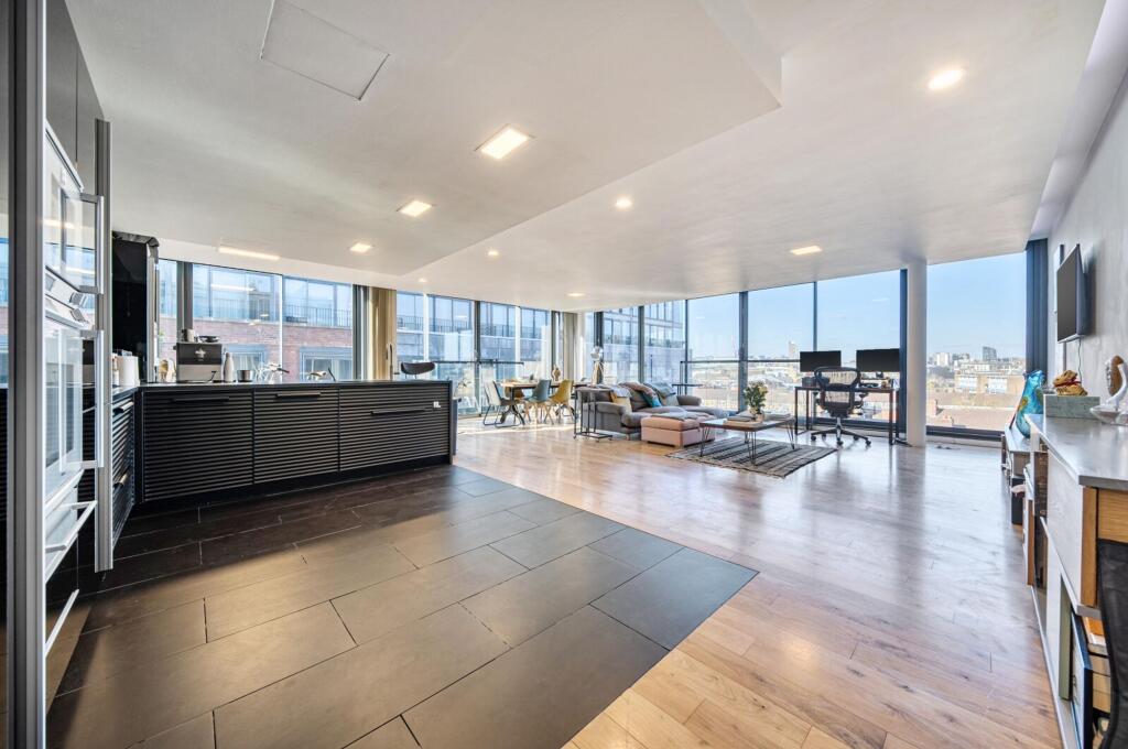Main image of property: Green Walk, London, SE1