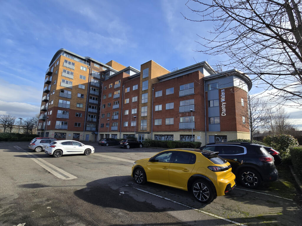 Main image of property: 33 Chantry Waters, Waterside Way, Wakefield, West Yorkshire, WF1