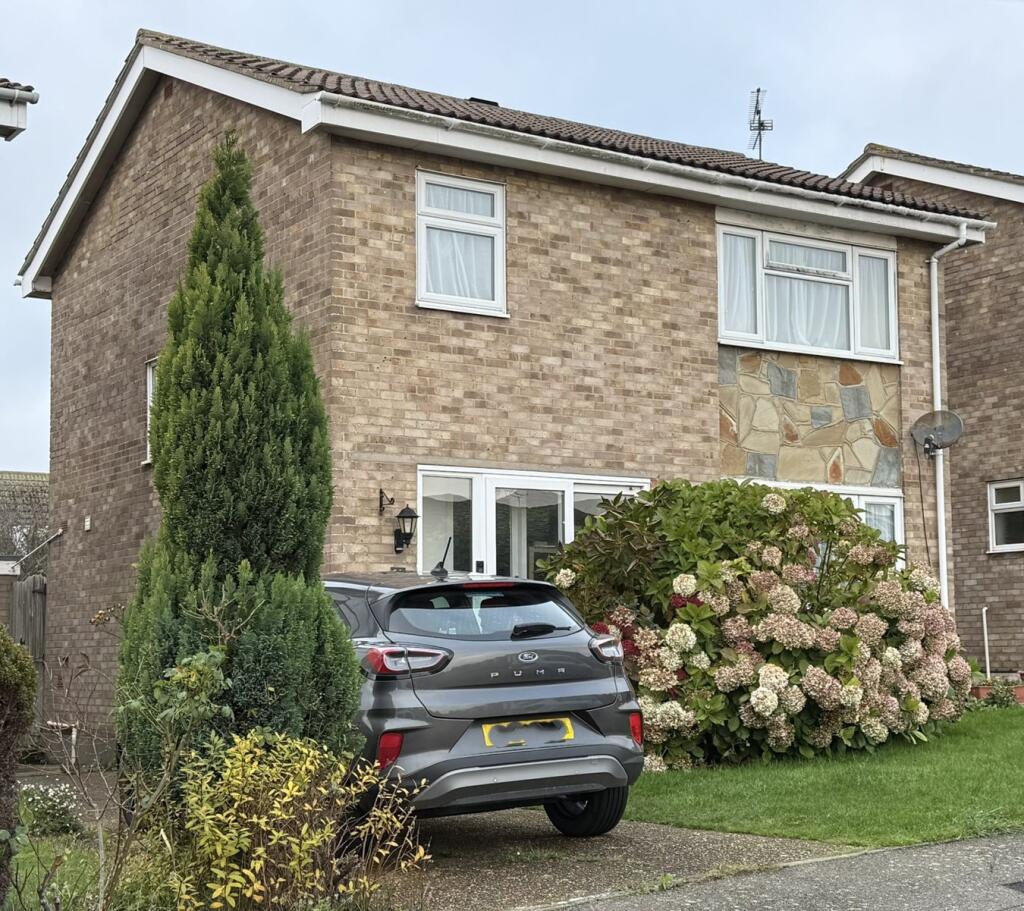 Main image of property: Grange Close, Walton on the Naze, CO14