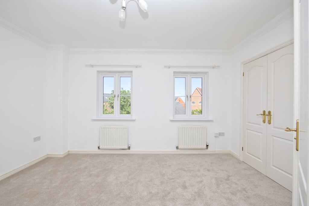 House in Canterbury, Stuppington, Martyrs Field - View 6