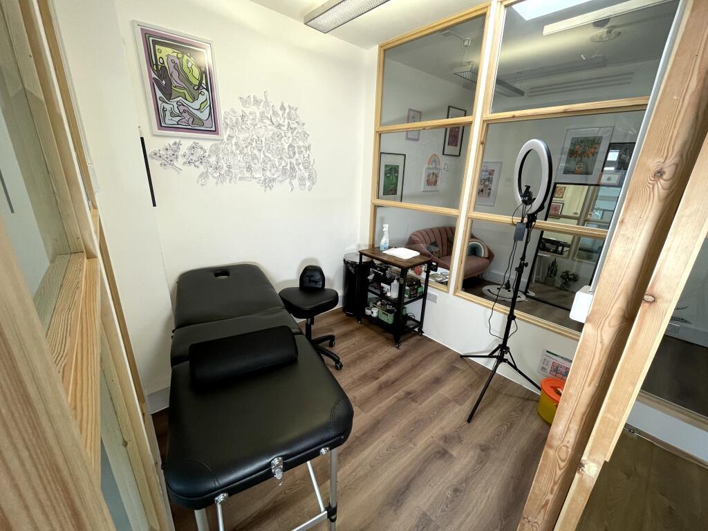Small Beauty Room