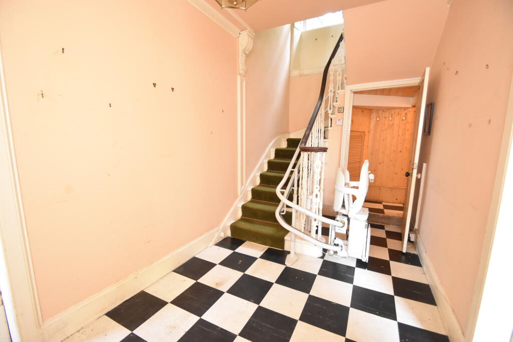 House in Edinburgh - View 3