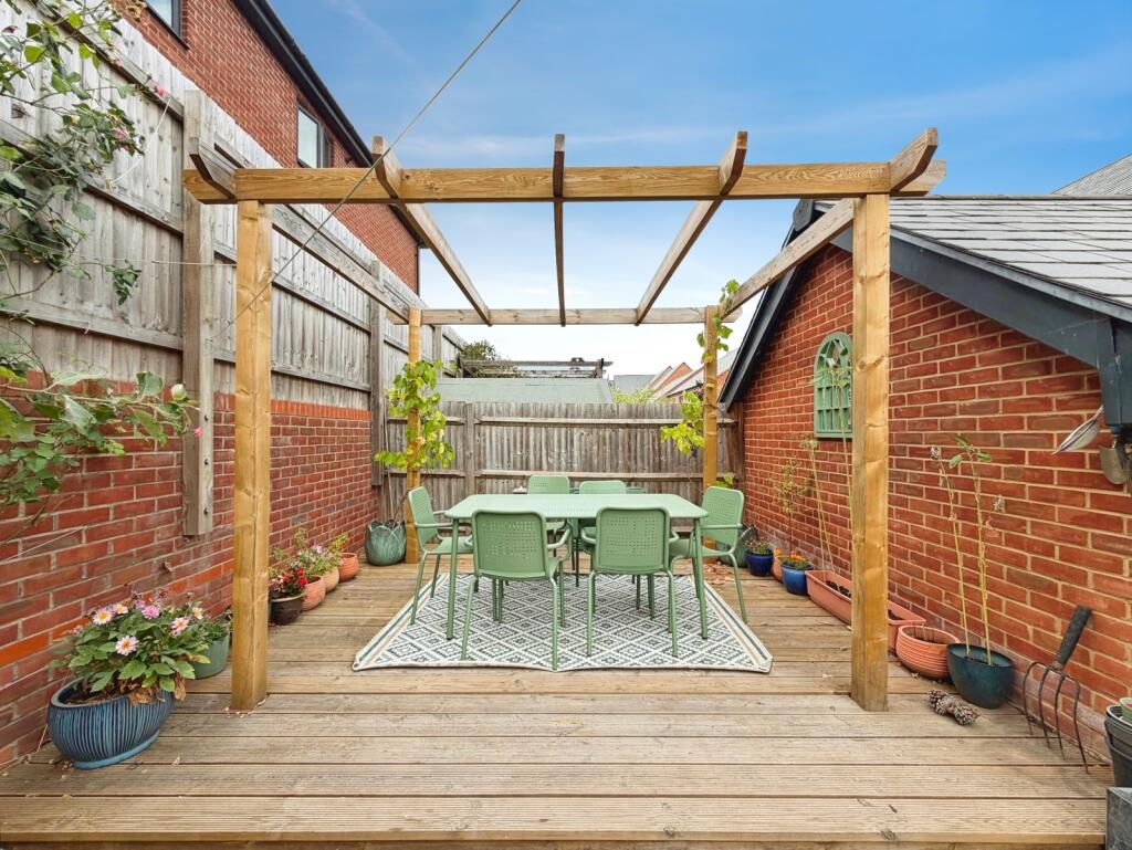 House in Aldershot, Gun Hill Park, North Town - View 2