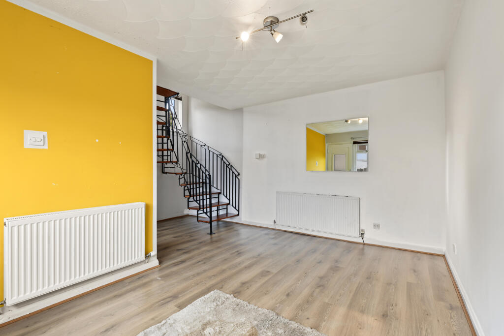 House in Polmont, Gilston, Falkirk - View 5