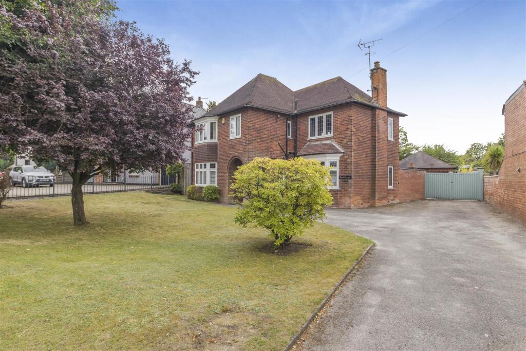 Main image of property: Nottingham Road, Mansfield