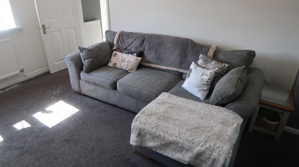 Beaumaris Way, Grove Park, Blackwood, Caerphilly (County of), NP12 photo 4