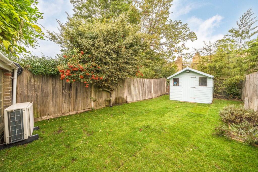 House in London - View 3