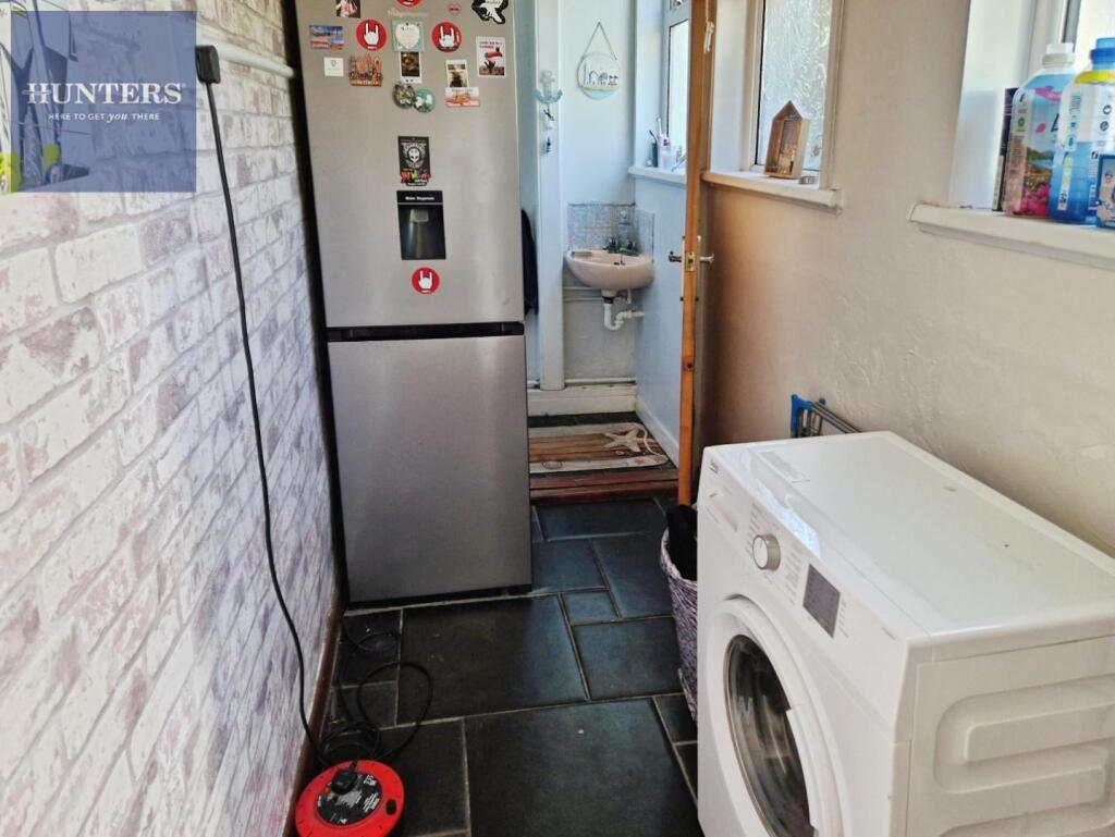 House in Bryncae, Llanharan - More