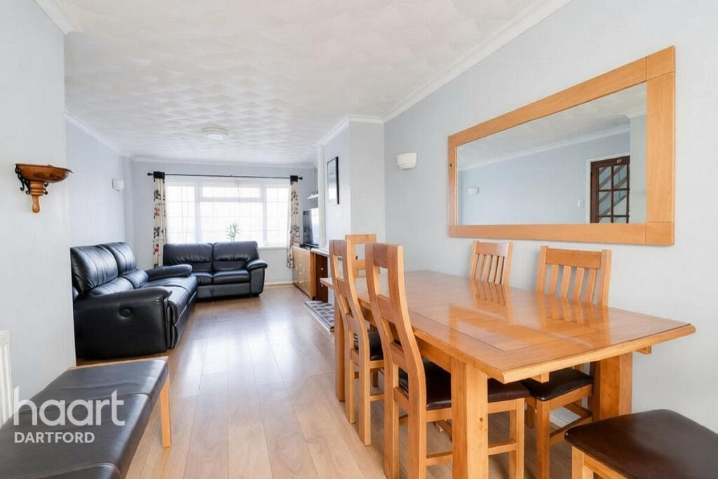 House in Dartford - View 2