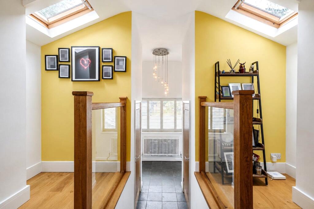 House in Luton, Leighton-Linslade - View 2